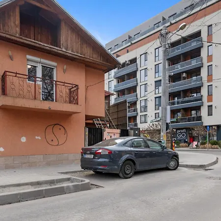 Grozavesti Up Floor Retreat Apartment