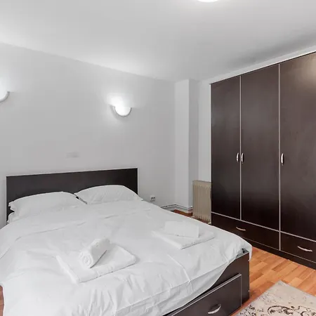 Apartment Grozavesti Up Floor Retreat