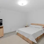 Apartman Grozavesti Up Floor Retreat *