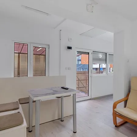 Daire Grozavesti Easy Retreat Bükreş