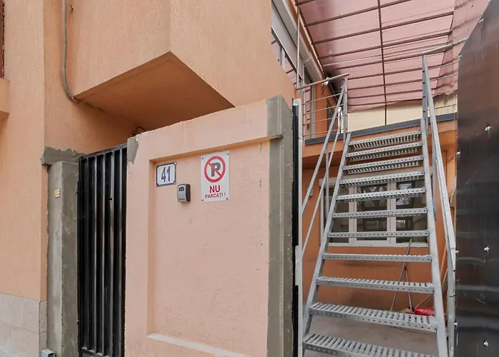 Grozavesti Easy Retreat *